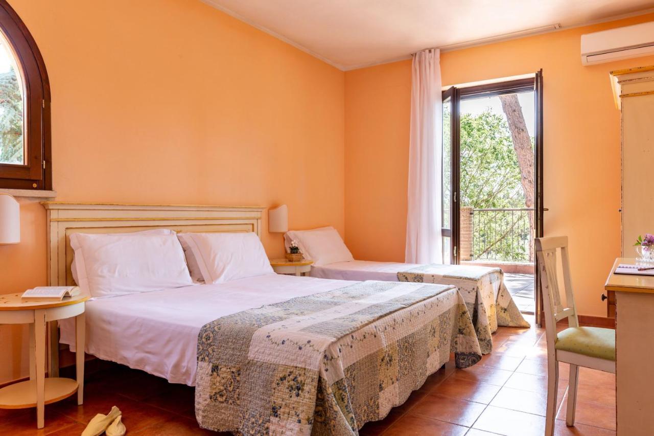 מלון מאסה מריטימה Palazzo Vittoria מראה חיצוני תמונה