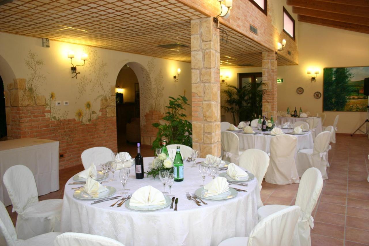 מלון מאסה מריטימה Palazzo Vittoria מראה חיצוני תמונה